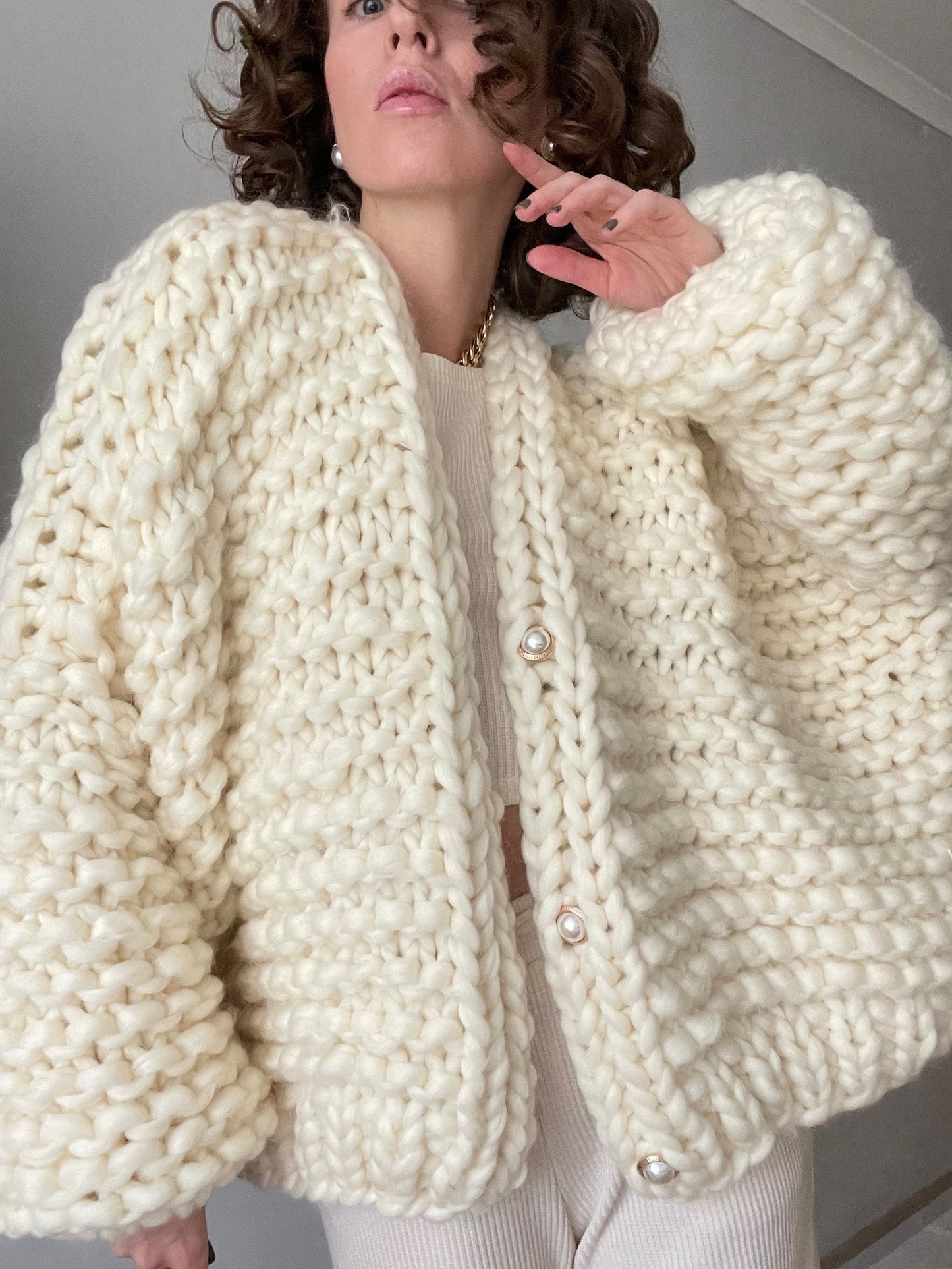 Chunky Oversized Cardigan – Knit Pattern