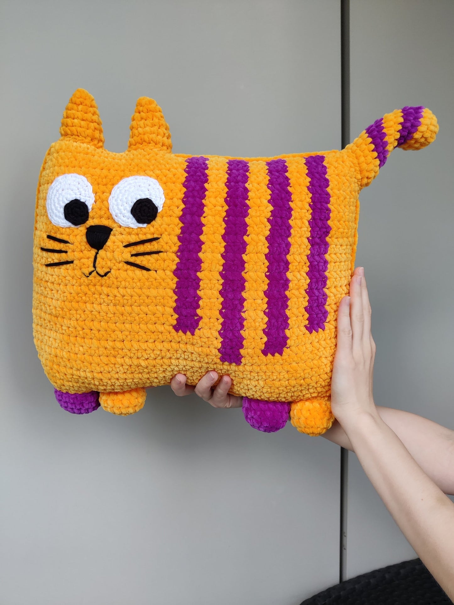 Cat Pillow Crochet Pattern