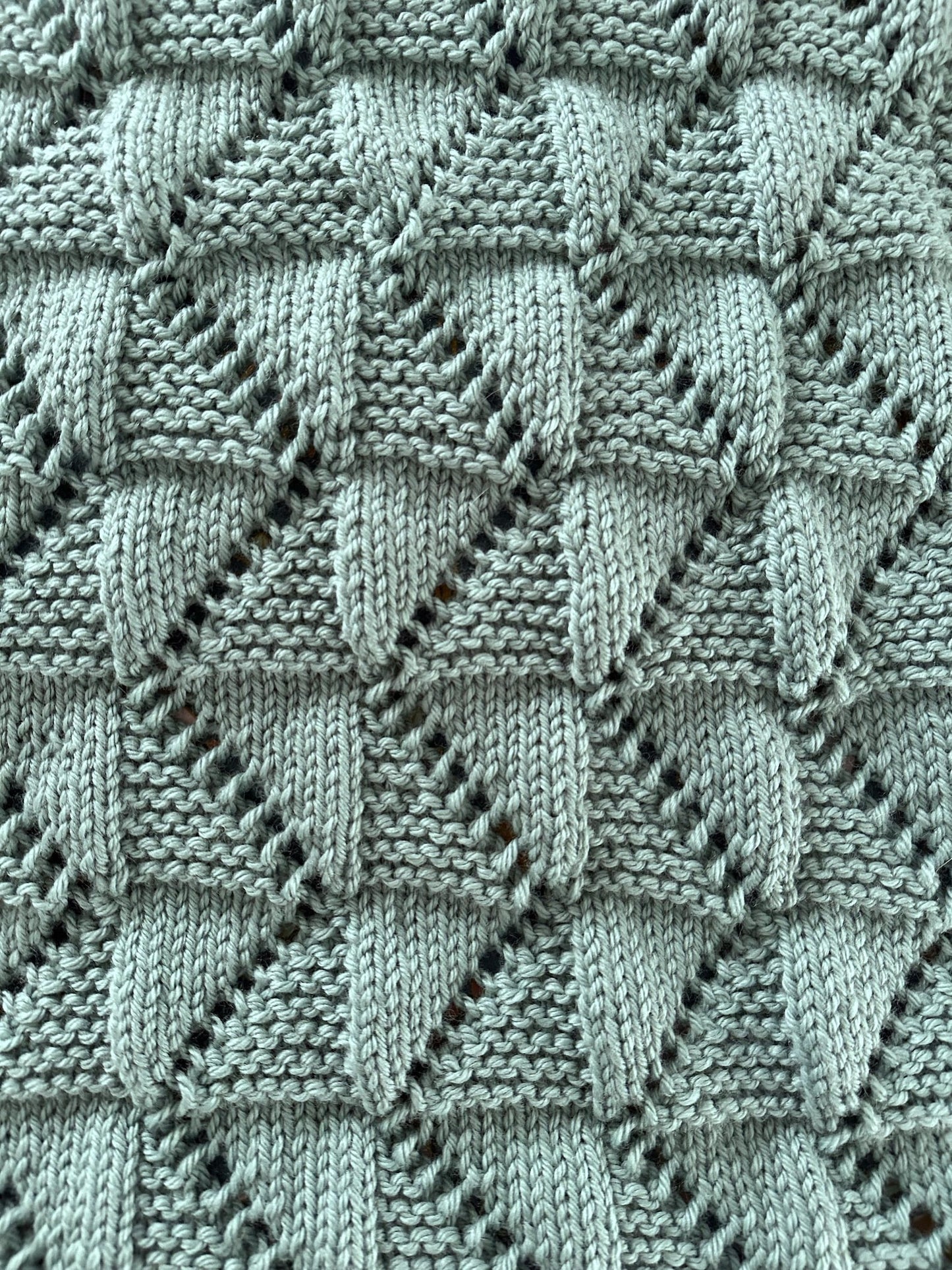 Cozy Zig-Zag Baby Blanket Knitting Pattern