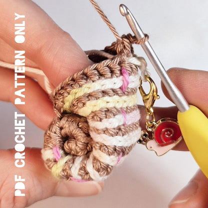 Peekaboo Snail Crochet Pattern