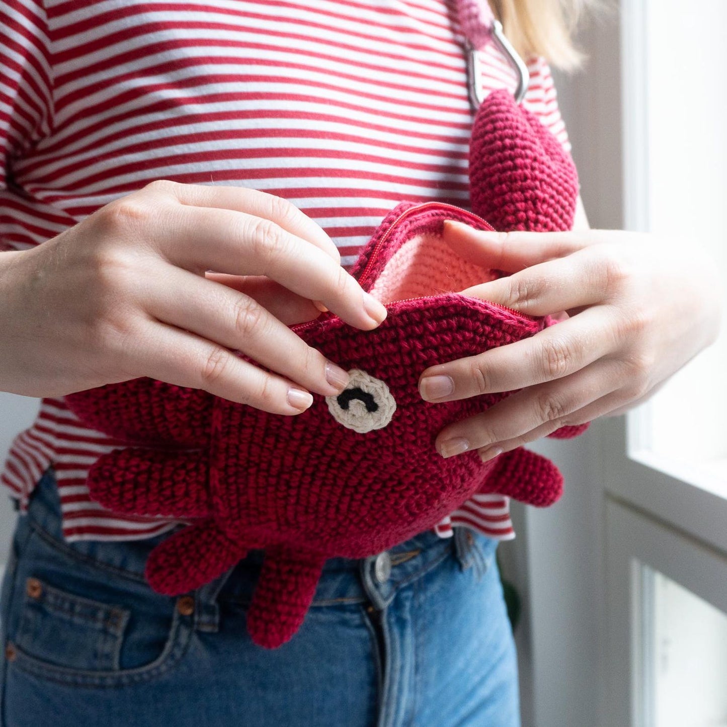 Easy crab bag crochet Pattern