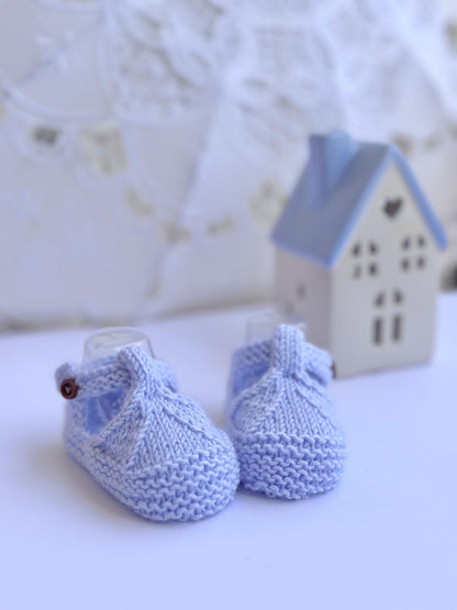 Newborn Booties Knitting Pattern