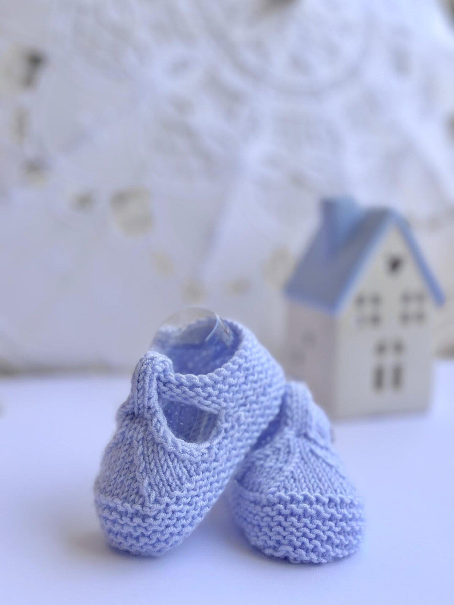 Newborn Booties Knitting Pattern