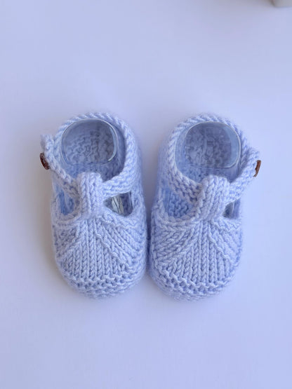 Newborn Booties Knitting Pattern
