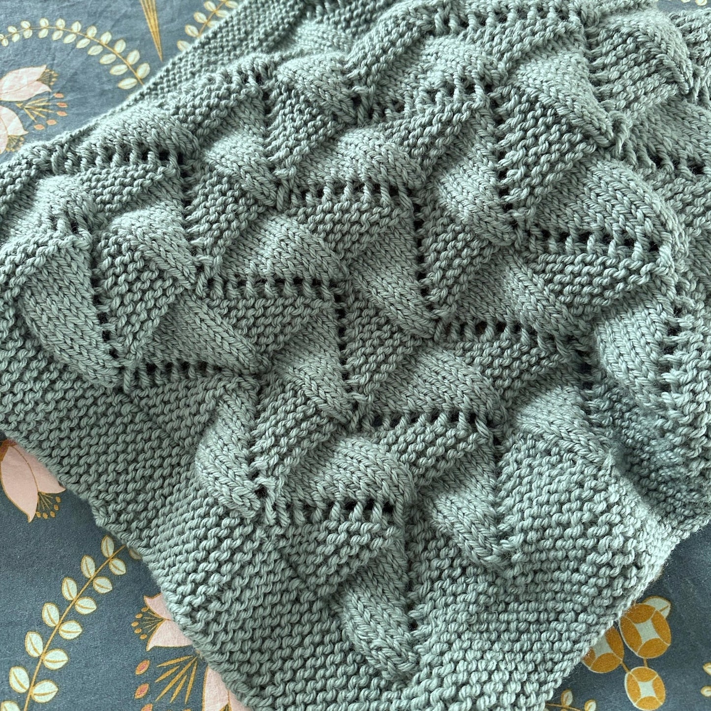 Cozy Zig-Zag Baby Blanket Knitting Pattern