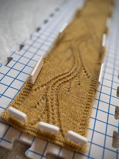 Honey Hug Scarf Knitting Pattern
