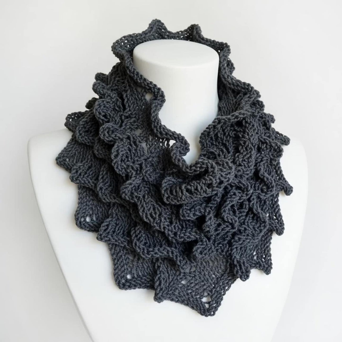 Cozy Ruffle Cowl Knitting Pattern