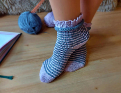 Cozy Shorties Socks Knitting Pattern
