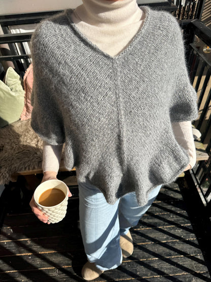 Ruffle Edge Poncho - Knitting Pattern