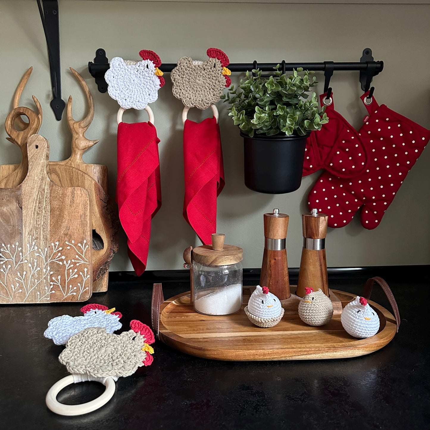 Farmhouse Chick Napkin Holder- Crochet Pattern