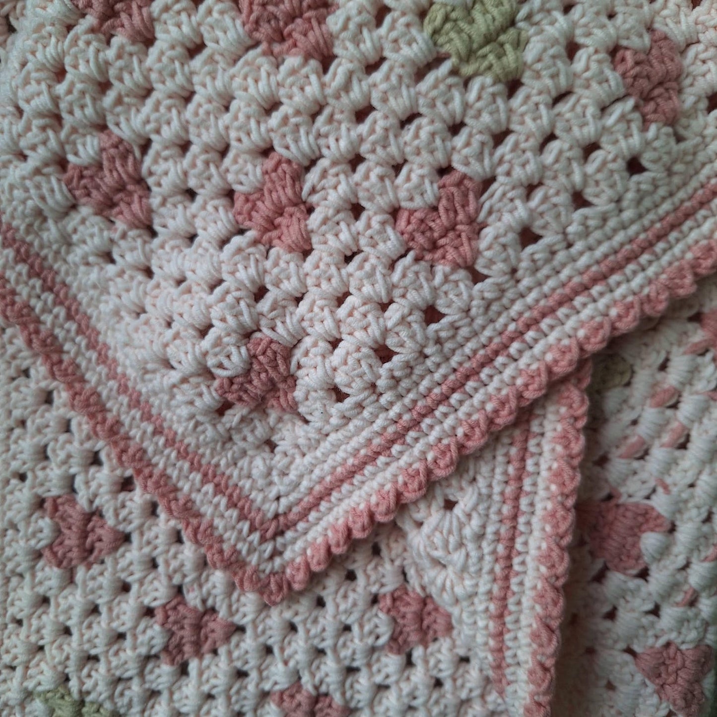 Baby Love Heart Blanket - Crochet Pattern