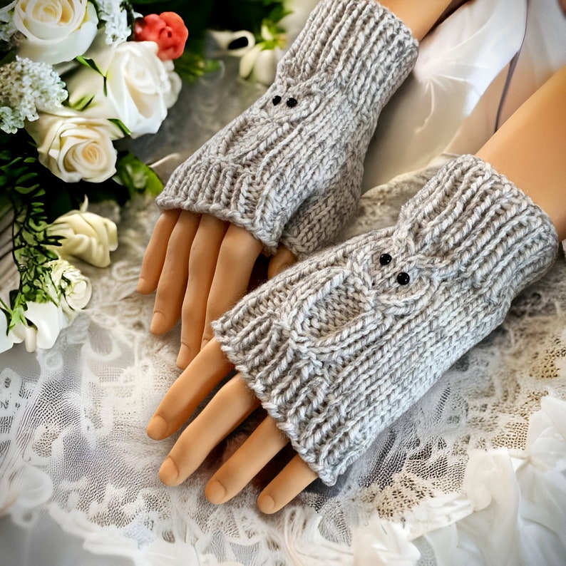 Knitting Pattern - Owl Fingerless Gloves